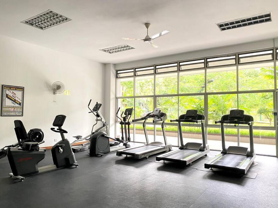 Contemporary Space By Bangsar Mrt Pangsapuri *